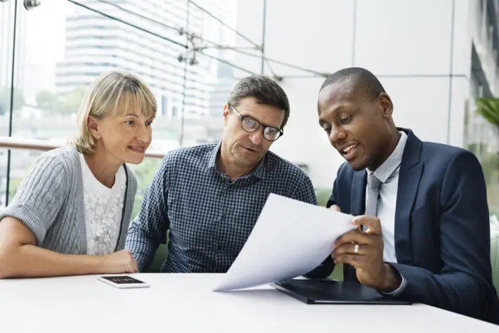 estate agent's mortgage advisor